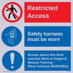 Restricted access. Safety harness must be worn. Access above this level