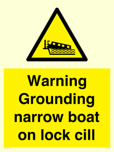 Warning Grounding narrow boat on lock cill