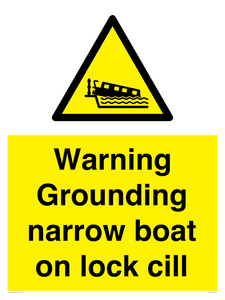 Warning Grounding narrow boat on lock cill