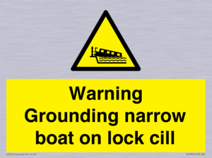 Warning Grounding narrow boat on lock cill