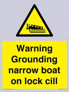 Warning Grounding narrow boat on lock cill