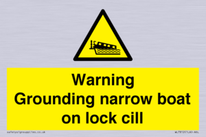 Warning Grounding narrow boat on lock cill