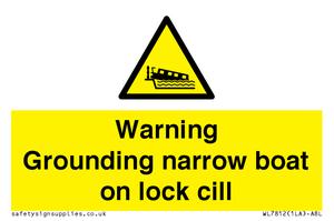 Warning Grounding narrow boat on lock cill