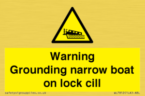 Warning Grounding narrow boat on lock cill