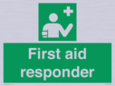 first-aid-responder-~