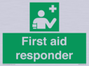 first-aid-responder-~
