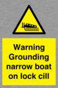 warning-grounding-narrow-boat-on-lock-cill~