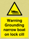 warning-grounding-narrow-boat-on-lock-cill~